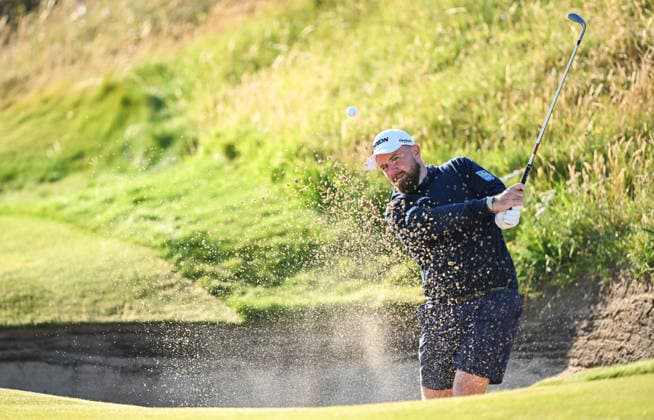 Shane Lowry (IRE) on the 2nd Green from a bunker 154th Open Golf Championships, Royal Birkdale, Southport, UK - 14 Jul 2026Southport Royal Birkdale United Kingdom  Copyright: xGreigxCowie Shutterstockx 16988289a
