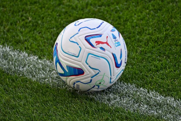 IPA86667543 - The official Puma Serie A Enilive 2026 2027 match ball during an ACF Fiorentina training session, an Italian Serie A soccer match in Bagno a Ripoli (FI), Italy, July 13, 2026  Copyright: xLisaxGuglielmi IPAxSportx xx 86667543