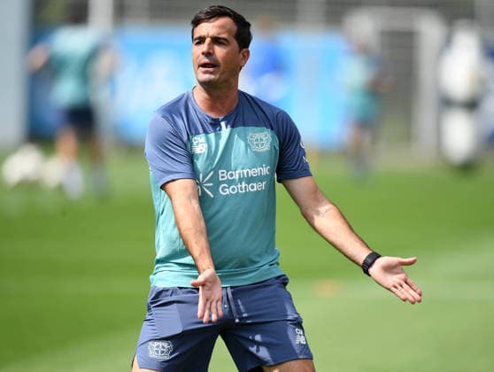14.07.2026, xophax, Fussball 1.Bundesliga, Bayer 04 Leverkusen. Training . Trainingsauftakt an der BayArena. Trainer Carles Martinez Novell ( Bayer 04 ) Leverkusen *** July 14, 2026, xophax, Soccer, Bundesliga 1, Bayer 04 Leverkusen, Training, First Training Session at the BayArena, Coach Carles Martinez Novell, Bayer 04 Leverkusen