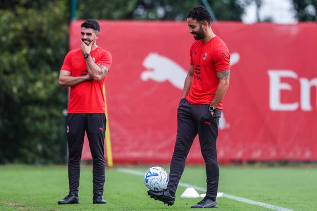 Ruben Amorim Head Coach of AC Milan looks on during Training Session AC Milan 2026 27 at Milanello in Milan, Italy Milan Milanello Milan Italy Copyright: xEPhotopressx SP24-1440-008