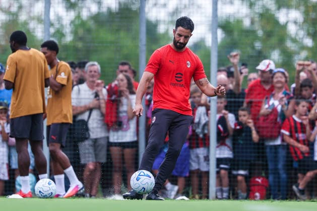 Ruben Amorim Head Coach of AC Milan seen in action during Training Session AC Milan 2026 27 at Milanello in Milan, Italy Milan Milanello Milan Italy Copyright: xEPhotopressx SP24-1440-042