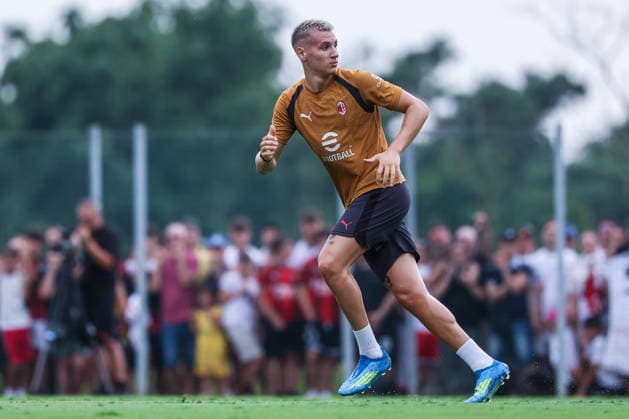 Francesco Camarda of AC Milan seen in action during Training Session AC Milan 2026 27 at Milanello in Milan, Italy Milan Milanello Milan Italy Copyright: xEPhotopressx SP24-1440-090