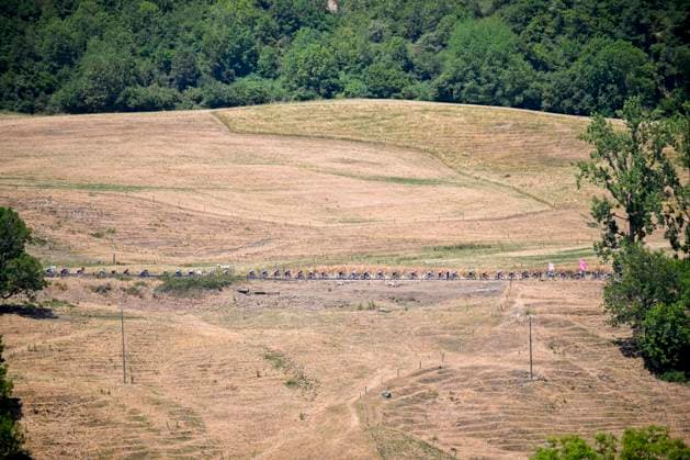 Tour de France 2026 Stage 10 LE LIORAN, FRANCE - JULY 14 : Illustration picture of the peloton during stage 10 of the 113rd edition of Tour de France an UCI World Tour 2.UWT cycling road race stage for Men Elite of 167 km with start in Aurillac and finish in Le Lioran on July 14, 2026 in Le Lioran, France, 14 07 2026 Le Lioran France  Copyright: xTomasxSiskx