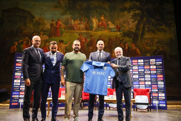 July 14, 2026, Napoli, Campania, italia: In foto il presidente Aurelio de Laurentiis, Massimiliano Allegri, Manna , Napoli 14 07 2026 presentazione del nuovo allenatore del Napoli mister Massimiliano Allegri. Napoli italia - ZUMAs236 20260714_aap_s236_008 Copyright: xFabioxSassox