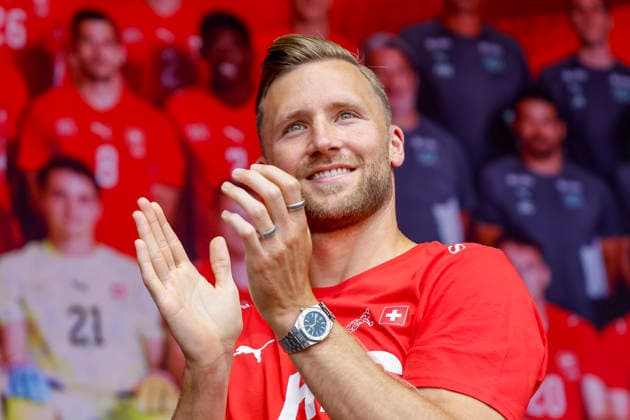 Silvan Widmer , Schweiz, Schweizer Nationalteam Empfang Zürich, WM-Rückkehr der Schweizer Nati, Empfang nach der WM 2026, 2026, 14.07.2026, Turbinenplatz, Zürich, Schweiz Zürich Turbinenplatz Schweiz *** Silvan Widmer, Switzerland, Swiss National Team Welcome Ceremony in Zurich, World Cup: Return of the Swiss National Team, Welcome Ceremony after the 2026 World Cup, 2026, July 14, 2026, Turbinenplatz, Zurich, Switzerland, Zurich, Turbinenplatz, Switzerland Copyright: xGrantxHubbsx