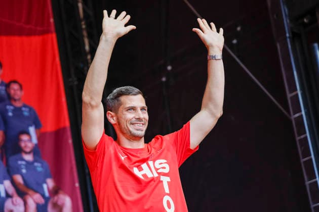 Remo Freuler , Schweiz, Schweizer Nationalteam Empfang Zürich, WM-Rückkehr der Schweizer Nati, Empfang nach der WM 2026, 2026, 14.07.2026, Turbinenplatz, Zürich, Schweiz Zürich Turbinenplatz Schweiz *** Remo Freuler, Switzerland, Swiss National Team Welcome Ceremony in Zurich, World Cup: Return of the Swiss National Team, Welcome Ceremony after the 2026 World Cup, 2026, July 14, 2026, Turbinenplatz, Zurich, Switzerland, Zurich, Turbinenplatz, Switzerland Copyright: xGrantxHubbsx