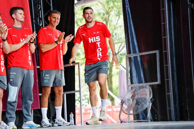 Remo Freuler , Schweiz, Schweizer Nationalteam Empfang Zürich, WM-Rückkehr der Schweizer Nati, Empfang nach der WM 2026, 2026, 14.07.2026, Turbinenplatz, Zürich, Schweiz Zürich Turbinenplatz Schweiz *** Remo Freuler, Switzerland, Swiss National Team Welcome Ceremony in Zurich, World Cup: Return of the Swiss National Team, Welcome Ceremony after the 2026 World Cup, 2026, July 14, 2026, Turbinenplatz, Zurich, Switzerland, Zurich, Turbinenplatz, Switzerland Copyright: xGrantxHubbsx