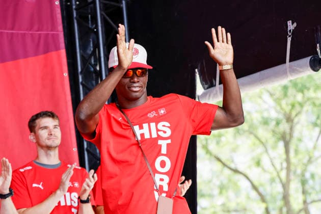 Breel Embolo , Schweiz, Schweizer Nationalteam Empfang Zürich, WM-Rückkehr der Schweizer Nati, Empfang nach der WM 2026, 2026, 14.07.2026, Turbinenplatz, Zürich, Schweiz Zürich Turbinenplatz Schweiz *** Breel Embolo, Switzerland, Swiss National Team Welcome Ceremony in Zurich, World Cup Return of the Swiss National Team, Welcome Ceremony after the 2026 World Cup, 2026, July 14, 2026, Turbinenplatz, Zurich, Switzerland, Zurich, Turbinenplatz, Switzerland Copyright: xGrantxHubbsx
