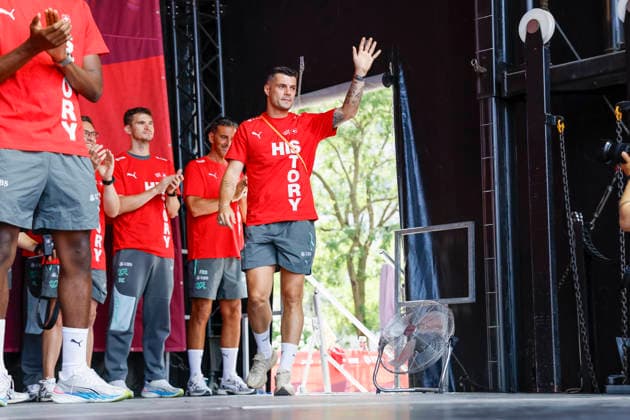 Granit Xhaka , Schweiz, Schweizer Nationalteam Empfang Zürich, WM-Rückkehr der Schweizer Nati, Empfang nach der WM 2026, 2026, 14.07.2026, Turbinenplatz, Zürich, Schweiz Zürich Turbinenplatz Schweiz *** Granit Xhaka, Switzerland, Swiss National Team Welcome Ceremony in Zurich, World Cup Return of the Swiss National Team, Welcome Ceremony after the 2026 World Cup, 2026, July 14, 2026, Turbinenplatz, Zurich, Switzerland, Zurich Turbinenplatz, Switzerland Copyright: xGrantxHubbsx