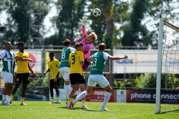 Friendly: FC Dordrecht v Borussia Dortmund II Papendrecht - Goalkeeper Aaron Held of Borussia Dortmund II, Sem Valk of FC Dordrecht during a friendly match in preperation of the 2026 2027 season. The match is set between FC Dordrecht and Borussia Dortmund II at V.V. Papendrecht on 14 July 2026 in Papendrecht, The Netherlands. (Hero Images Nick Koole) Copyright: xNickxKoolex