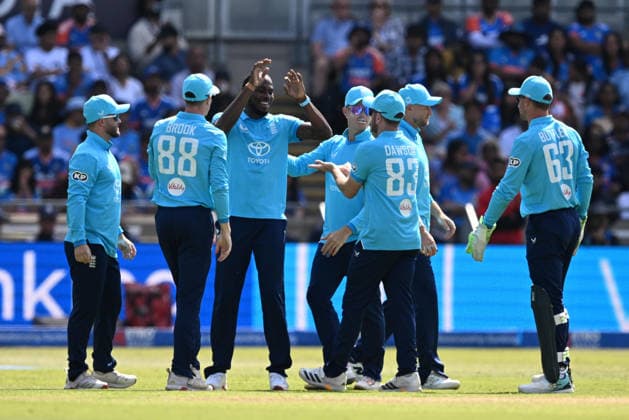 England v India, Metro Bank One Day International Wicket - Jofra Archer of England celebrates taking the wicket of Virat Kohli of India during the Metro Bank One Day international match, Länderspiel, Nationalmannschaft between England and India at Edgbaston, Birmingham, UK on 14 July 2026. Birmingham Edgbaston West Midlands UK Editorial use only , Copyright: xGrahamxHuntx PSI-24506-0179