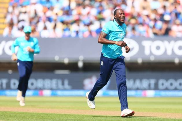 Jofra Archer of England celebrates taking the wicket of Virat Kohli of India England v India, First Metro Bank One Day International, International Cricket, Edgbaston, Birmingham, UK - 14 Jul 2026Birmingham Edgbaston United Kingdom  Copyright: xPaulxCurrie Shutterstockx 16989400dz