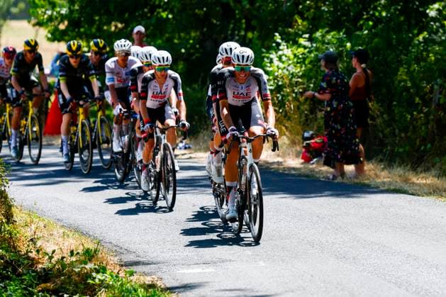 Tour de France 2026 Stage 10 LE LIORAN, FRANCE - JULY 14 : Politt Nils (GER) of UAE Team Emirates XRG leading the peloton during stage 10 of the 113rd edition of Tour de France an UCI World Tour 2.UWT cycling road race stage for Men Elite of 167 km with start in Aurillac and finish in Le Lioran on July 14, 2026 in Le Lioran, France, 14 07 2026 Le Lioran France  Copyright: xLucaxBettinix
