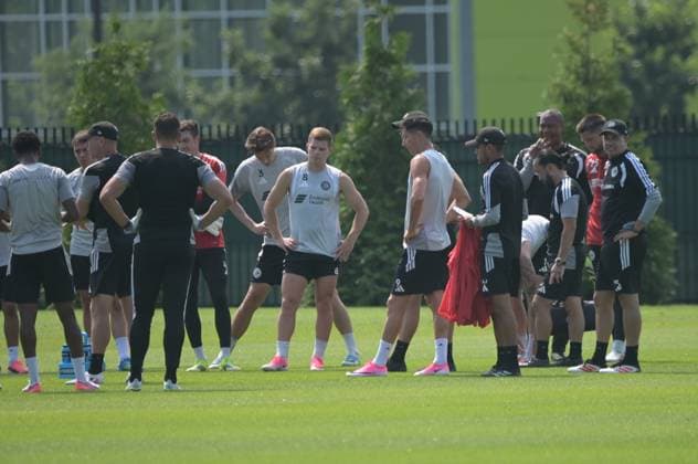 Lewandowski first training with Chicago fire CHICAGO, UNITED STATES - JULY 14: Poland s Robert Lewandowski attends in his first training session with his new club Chicago Fire FC at Endeavor Health Performance Center in Chicago, United States, on July 14, 2026. Jacek Boczarski Anadolu Chicago United States. Editorial use only. Please get in touch for any other usage.  Copyright: x2026xAnadoluxJacekxBoczarskix