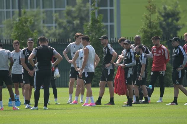 Lewandowski first training with Chicago fire CHICAGO, UNITED STATES - JULY 14: Poland s Robert Lewandowski attends in his first training session with his new club Chicago Fire FC at Endeavor Health Performance Center in Chicago, United States, on July 14, 2026. Jacek Boczarski Anadolu Chicago United States. Editorial use only. Please get in touch for any other usage.  Copyright: x2026xAnadoluxJacekxBoczarskix