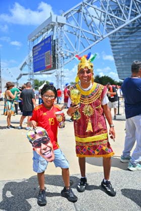 FIFA World Cup, WM, Weltmeisterschaft, Fussball 2026 semifinals - France vs Spain Fans pose for a photo as they make their way to the stadium for the FIFA World Cup 2026 semifinals match France against Spain, in Dallas, USA, 14 July 2026. DALLAS United States  Copyright: xSAMxWASSONx