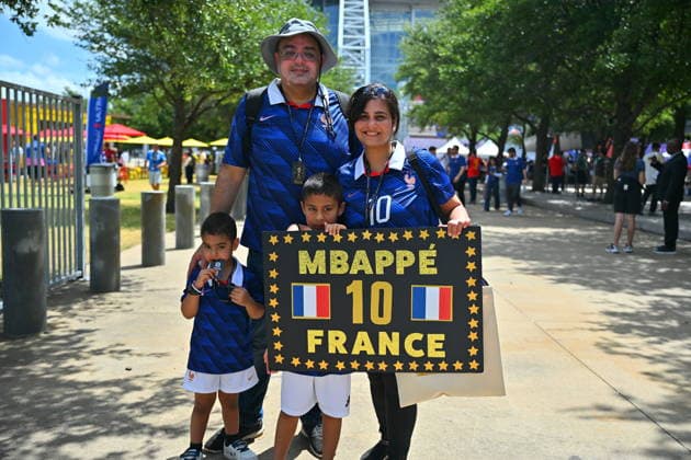 FIFA World Cup, WM, Weltmeisterschaft, Fussball 2026 semifinals - France vs Spain Supporters of pose for a photo as they make their way to the stadium for the FIFA World Cup 2026 semifinals match France against Spain, in Dallas, USA, 14 July 2026. DALLAS United States  Copyright: xSAMxWASSONx