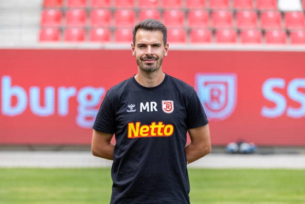 SSV Jahn Regensburg ; 3.Liga, Porträttermin 2026 2027, Munier Raychouni (Co-Trainer); SSV Jahn Regensburg; 3.Liga, Porträttermin 2026 2027, DFL REGULATIONS PROHIBIT ANY USE OF PHOTOGRAPHS AS IMAGE SEQUENCES AND OR QUASI-VIDEO. *** SSV Jahn Regensburg, 3rd Division, Photo Shoot 2026–2027, Munier Raychouni, Assistant Coach, SSV Jahn Regensburg, 3rd Division, Photo Shoot 2026–2027, DFL regulations prohibit any use of photographs as image sequences and or quasi-video