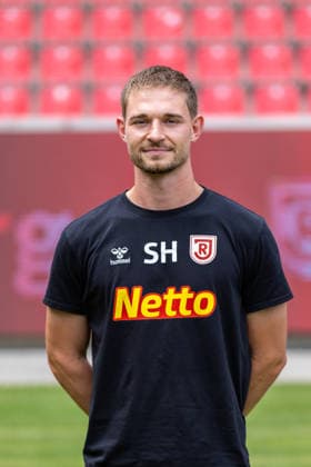 SSV Jahn Regensburg ; 3.Liga, Porträttermin 2026 2027, Simon Hecht (Athletik- und Rehatrainer); SSV Jahn Regensburg; 3.Liga, Porträttermin 2026 2027, DFL REGULATIONS PROHIBIT ANY USE OF PHOTOGRAPHS AS IMAGE SEQUENCES AND OR QUASI-VIDEO. *** SSV Jahn Regensburg, 3. Liga, Photo Shoot 2026–2027, Simon Hecht, Strength and Conditioning and Rehabilitation Coach, SSV Jahn Regensburg, 3rd Division, Photo Shoot 2026–2027, DFL REGULATIONS PROHIBIT ANY USE OF PHOTOGRAPHS AS IMAGE SEQUENCES AND OR QUASI-VIDEO