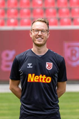 SSV Jahn Regensburg ; 3.Liga, Porträttermin 2026 2027, Tobias Rutzinger (Physiotherapeut); SSV Jahn Regensburg; 3.Liga, Porträttermin 2026 2027, DFL REGULATIONS PROHIBIT ANY USE OF PHOTOGRAPHS AS IMAGE SEQUENCES AND OR QUASI-VIDEO. *** SSV Jahn Regensburg, 3. Liga, Photo Shoot 2026–2027, Tobias Rutzinger, Physical Therapist, SSV Jahn Regensburg, 3rd Division, Photo Shoot 2026–2027, DFL regulations prohibit any use of photographs as image sequences and or quasi-video