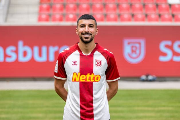 SSV Jahn Regensburg ; 3.Liga, Porträttermin 2026 2027, Nassim Boujellab; SSV Jahn Regensburg; 3.Liga, Porträttermin 2026 2027, DFL REGULATIONS PROHIBIT ANY USE OF PHOTOGRAPHS AS IMAGE SEQUENCES AND OR QUASI-VIDEO. *** SSV Jahn Regensburg 3rd Division, Photo Shoot 2026–2027, Nassim Boujellab SSV Jahn Regensburg 3rd Division, Photo Shoot 2026–2027, DFL regulations prohibit any use of photographs as image sequences and or quasi-video