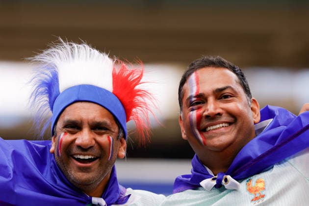 July 14, 2026, Arlington, Texas, USA: France fans before during the 2026 FIFA World Cup, WM, Weltmeisterschaft, Fussball Semifinal match between France and Spain at Dallas Stadium on July 14, 2026. David Ballering II ADM Newswire ZUMA Press Wire FIFA World Cup 2026 - France:Spain  - ZUMAa325 20260714_zsa_a325_004 Copyright: xDavidxBalleringxIix