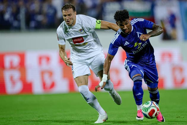 Football - UEFA Champion™s League - 1st qualifying round - PFC Levski vs Borac Banja Luka - 14.07.2026 SOFIA, BULGARIA - JULY 14: Sinisa Sanicanin, 6 of FK Borac (Banja Luka) and Reinaldo, 7 of PFC Levski during the UEFA Champion™s League 2026 27 Qualifying Round first leg match between PFC Levski vs FK Borac (Banja Luka) at Georgi Asparuhov Stadium on July 14th, 2026 in Sofia, Bulgaria. Copyright: xYulianxTodorovx