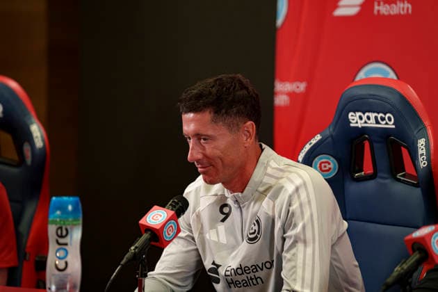 Robert Lewandowski seen during Robert Lewandowski and Chicago Fire press conference, PK, Pressekonferenz (Martin Murillo Ball Raw Images) Loule Estadio Algarve Portugal Copyright: xMartinxMurillox martinmurillo_chicago_lewandowski_conference_2627-10