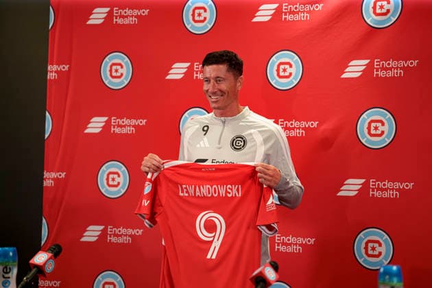 Robert Lewandowski seen during Robert Lewandowski and Chicago Fire press conference, PK, Pressekonferenz (Martin Murillo Ball Raw Images) Loule Estadio Algarve Portugal Copyright: xMartinxMurillox rl13