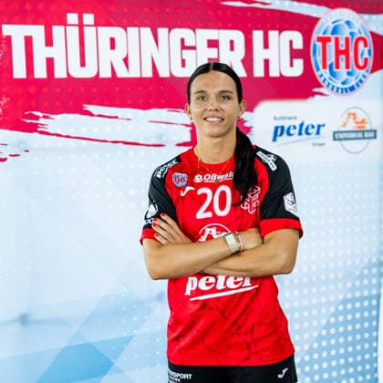 08.07.2026, GER, Handball, Frauen, Saison 2026 2027, Alsco 1.Bl, Thueringer HC Pressetermin Mannschaftsfoto Jana Leonie Scheib (Thueringer HC,20) 99974 Mühlhausen Automobile Peter GmbH - Peugeot Thüringen Deutschland *** July 8, 2026, GER, Handball, Women, 2026–2027 Season, Alsco 1st Division, Thueringer HC Press Event Team Photo: Jana Leonie Scheib, Thueringer HC, 20 99974 Mühlhausen, Automobile Peter GmbH, Peugeot Thuringia, Germany