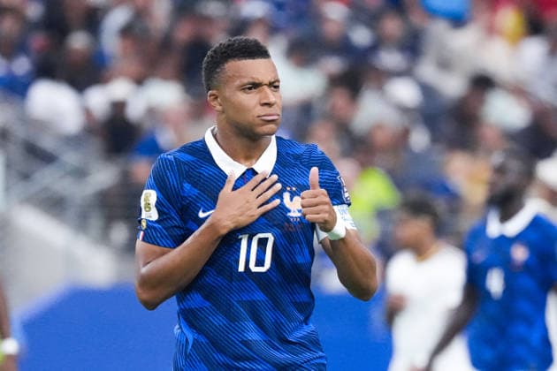 Kylian Mbappe of France gestures during a FIFA Men’s World Cup 2026 semi-final football match between France and Spain at Dallas Stadium, in Arlington on July 14th 2026 (Photo by Alexandra Fechete SPP)  Copyright: xAlexandraxFechete SPPx Sportspressphoto_SPR190720