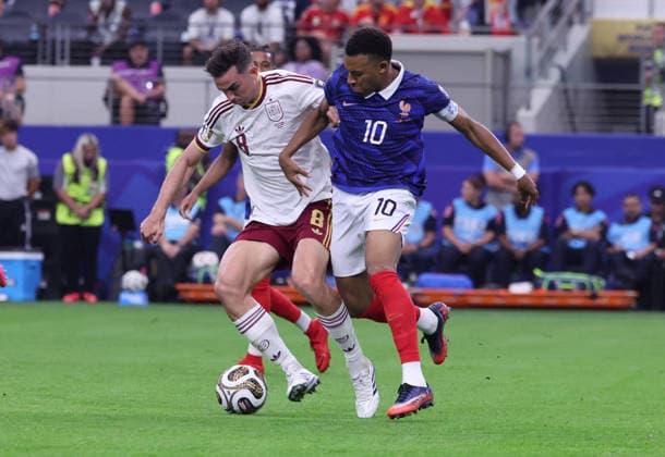 2026 World Cup - France v Spain Kylian Mbappé (10) from France during the 2026 FIFA World Cup, WM, Weltmeisterschaft, Fussball semi-final football match between France and Spain at Dallas Stadium on July 14, 2026 in Arlington, Texas. Photo by Charles Guerin ABACAPRESS.COM Arlington Texas United States  Copyright: xGuerinxCharles ABACAx