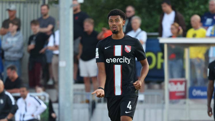 Eintracht BS vs TSV Havelse, Testspiel Wolfenbüttel, 14.07.2026, Fussball, Herren, Saiion 2026 27, Eintracht Braunschweig vs TSV Havelse, Testspiel, Leonardo Posadas (Havelse) Niedersachsen Deutschland *** Eintracht BS vs. TSV Havelse, Friendly Match in Wolfenbüttel, July 14, 2026, Soccer, Men s, 2026–27 Season, Eintracht Braunschweig vs. TSV Havelse, Friendly Match, Leonardo Posadas, Havelse, Lower Saxony, Germany