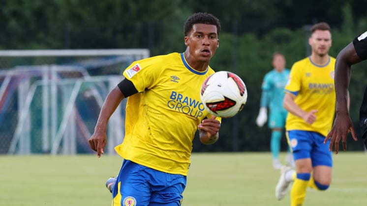 Eintracht BS vs TSV Havelse, Testspiel Wolfenbüttel, 14.07.2026, Fussball, Herren, Saiion 2026 27, Eintracht Braunschweig vs TSV Havelse, Testspiel, Junior Ze (Eintracht Braunschweig) Niedersachsen Deutschland *** Eintracht BS vs. TSV Havelse, Friendly Match in Wolfenbüttel, July 14, 2026, Soccer, Men s, 2026–27 Season, Eintracht Braunschweig vs. TSV Havelse, Friendly Match, Junior Team Eintracht Braunschweig, Lower Saxony, Germany