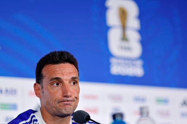 July 14, 2026, Atlanta, Georgia, United States: Lionel Scaloni, head coach of the Argentina speaks during the press conference, PK, Pressekonferenz of Argentina one day ahead of the FIFA World Cup, WM, Weltmeisterschaft, Fussball 2026 semifinal match between England and Argentina at Atlanta Stadium (Mercedes-Benz Stadium) in Atlanta, Georgia, United States on July 14, 2026. Photo: DiaEsportivo Atlanta United States - ZUMAh208 20260714_zsp_h208_027 Copyright: xHeulerxAndreyx