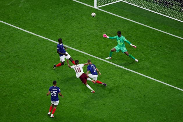 ARLINGTON, TEXAS - JULY 14: Lamine Yamal of Spain scores a goal that was later disallowed for offside during the FIFA World Cup, WM, Weltmeisterschaft, Fussball 2026 Semi Final match between France and Spain at Dallas Stadium on July 14, 2026 in Arlington, Texas.  Copyright: xWuxZhizhaox 111654373748