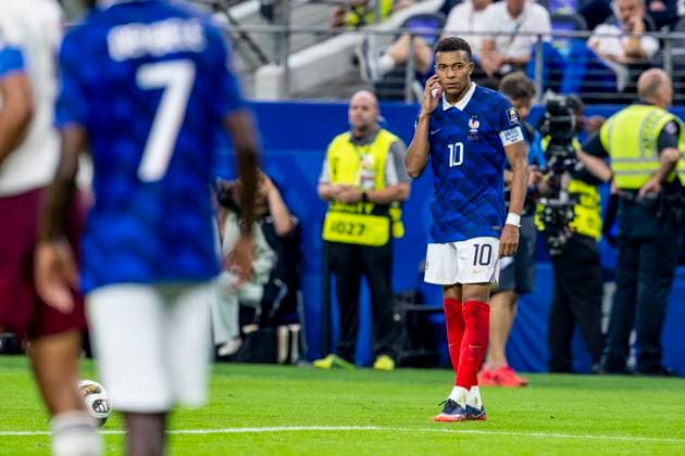DALLAS - Kylian Mbappe of France during the 2026 World Cup match between France and Spain at Dallas Stadium on July 14, 2026, in Dallas, United States. (Photo by Stefan Koops EYE4IMAGES DeFodi Images) - *** DALLAS Kylian Mbappé of France during the 2026 World Cup match between France and Spain at Dallas Stadium on July 14, 2026, in Dallas, United States. Photo by Stefan Koops, EYE4IMAGES, DeFodi Images