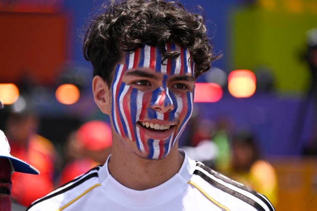 Spain V France FIFA Fan Festival - FIFA World Cup, WM, Weltmeisterschaft, Fussball 2026 A France football fan attends the FIFA World Cup Fan Festival to support the national team, Nationalteam during the FIFA World Cup 2026 semifinals match between Spain and France. Spain defeated France 2-0 to advance to the final. on July 14, 2026, in Mexico City, Mexico. (Photo by Carlos Tischler Eyepix Group) Copyright: xCarlosxTischler xEyepixxGroupx CT_14072026_192877