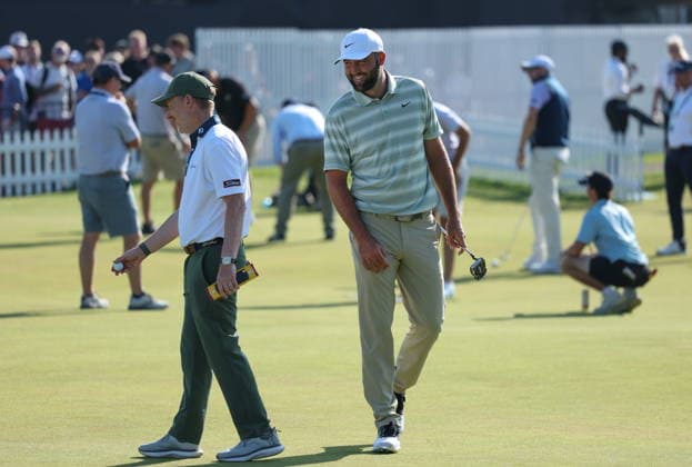 154th Open Golf Championships - Practice Day Scottie Scheffler (C) of the USA on the putting green during practice day at the British Open Golf Championships at Royal Birkdale in Southport, Britain, 15 July 2026. SOUTHPORT United Kingdom  Copyright: xADAMxVAUGHANx