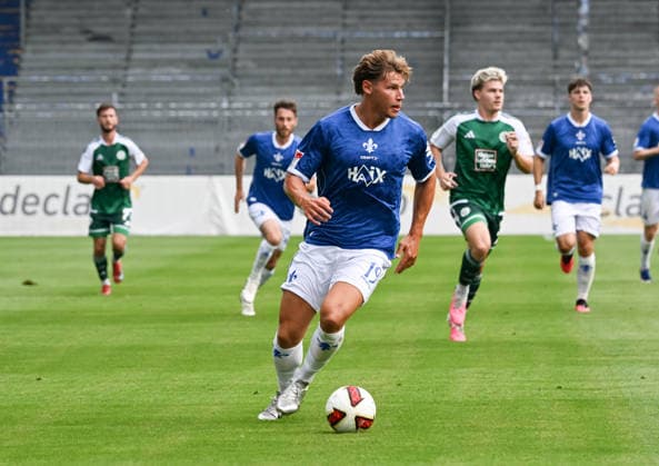 14.07.2026, xsltx, Fussball Testspiel, SV Darmstadt 98 - FC Homburg v.l. Fynn-Luca Lakenmacher (SV Darmstadt 98) (DFL DFB REGULATIONS PROHIBIT ANY USE OF PHOTOGRAPHS as IMAGE SEQUENCES and or QUASI-VIDEO) *** July 14, 2026, xsltx, soccer friendly match, SV Darmstadt 98 vs. FC Homburg, Fynn Luca Lakenmacher, SV Darmstadt 98. DFL and DFB regulations prohibit any use of photographs as image sequences and or quasi-video.