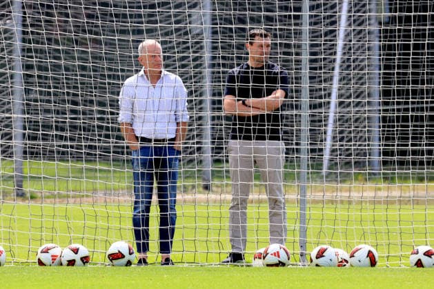 DEU, DFL, 2. FBL Hertha BSC, Training, 15.07.2026, Sportforum, Berlin, DEU, DFL, 2. FBL Hertha BSC, Training, Dr. Peter Goerlich - Geschaeftsfuehrung, Benjamin Weber (Sportdirektor, Hertha BSC Berlin), DFL - regulations prohibit any use of Photographs as image sequences and or quasi-video Berlin Sportforum Berlin Deutschland *** GER, DFL, 2nd Bundesliga Hertha BSC, Training, July 15, 2026, Sportforum, Berlin, GER, DFL, 2nd Bundesliga Hertha BSC, Training, Dr. Peter Goerlich, CEO, Benjamin Weber, Sporting Director, Hertha BSC Berlin, DFL regulations prohibit any use of photographs as image sequences and or quasi-video. Berlin Sportforum, Berlin, Germany Copyright: xNordphotox xEnglerx