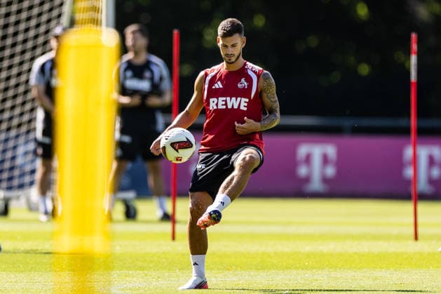 COLOGNE, GERMANY - JULY 15: Tom Krauss (Krauß, 1. FC Koeln, 5) controls the ball during a training session of season 2026 27 at Geissbockheim on July 15, 2026 in Cologne, Germany. North Rhine Westphalia Germany Copyright: xSteffiexWunderlx