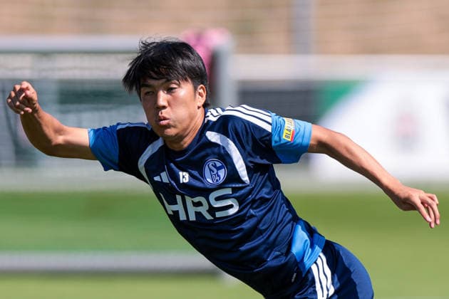 15.07.2026, Fussball, Training des FC Schalke 04. Satoshi Tanaka (FC Schalke 04). Gelsenkirchen Trainingsgelände FC Schalke 04 NRW Deutschland xRHR-FOTO YYx *** July 15, 2026, Soccer, FC Schalke 04 practice Satoshi Tanaka FC Schalke 04 Gelsenkirchen FC Schalke 04 training facility NRW Germany xRHR PHOTO YYx Copyright: RHR-FOTOx RHR-FOTO YY