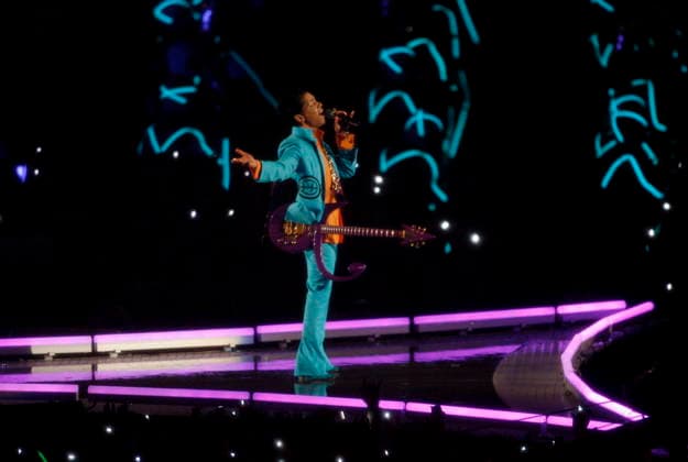 USA AMERICAN FOOTBALL SUPER BOWL SUPER BOWL XLI epa00923005 Recording artist Prince performs during the halftime show of Super Bowl XLI in Miami, Florida, Sunday 04 February 2007. The Indianapolis Colts play the Chicago Bears. Miami United States  Copyright: xAARONxSPRECHERx