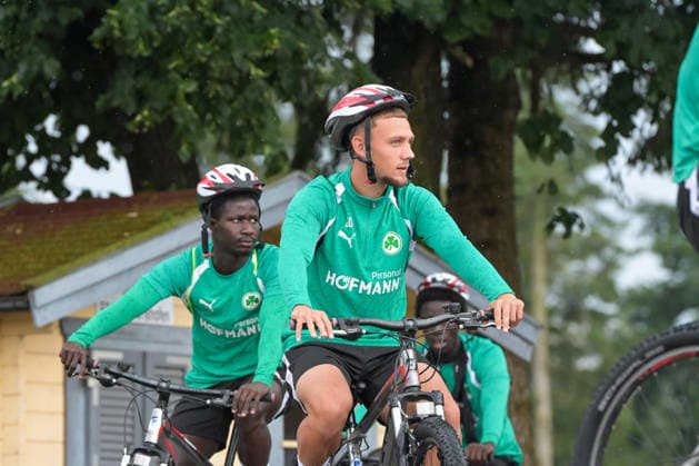 15.07.2026, Bad Wörishofen, Deutschland, 2. Bundesliga, Saison 2026 2027, Der SpVgg Greuther Fürth startet mit der ersten Trainingseinheit in sein Sommertrainingslager in Bad Wörishofen (Unterallgäu). Der Verein bereitet sich dort auf die Saison 2026 2027 vor. Leander Popp (SpVgg Greuther Fürth) *** July 15, 2026, Bad Wörishofen, Germany, 2. Bundesliga, 2026–2027 season, SpVgg Greuther Fürth kicks off its summer training camp in Bad Wörishofen, Unterallgäu, with its first training session. The club is preparing there for the 2026–2027 season. Leander Popp, SpVgg Greuther Fürth