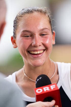 TENNIS - WTA, Tennis Damen Generali Open Ladies Kitzbuehel KITZBUEHEL,AUSTRIA,15.JUL.26 - TENNIS - WTA Tour, Generali Open Ladies Kitzbuehel. Image shows Erika Andreeva (RUS) during an ORF interview.  GEPAxpictures xJulioxArellano