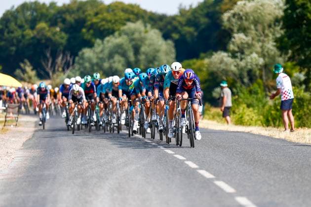 Tour de France 2026 Stage 11 NEVERS, FRANCE - JULY 15 : Van Den Broek Frank (NED) of Team Picnic PostNL leading the peloton during stage 11 of the 113rd edition of Tour de France an UCI World Tour 2.UWT cycling road race stage for Men Elite of 161 km with start in Vichy and finish in Nevers on July 15, 2026 in Nevers, France, 15 07 2026 Nevers France  Copyright: xLucaxBettinix