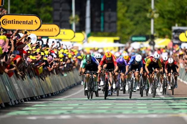 Tour de France 2026 Stage 11 NEVERS, FRANCE - JULY 15 : Waerenskjold Soren (NOR) of Uno-X Mobility, Philipsen Jasper (BEL) of Alpecin Premier Tech in the final sprint during stage 11 of the 113rd edition of Tour de France an UCI World Tour 2.UWT cycling road race stage for Men Elite of 161 km with start in Vichy and finish in Nevers on July 15, 2026 in Nevers, France, 15 07 2026 Nevers France  Copyright: xTomasxSiskx
