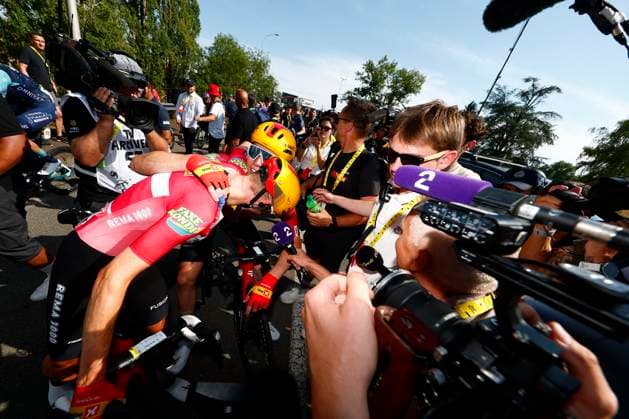Tour de France 2026 Stage 11 NEVERS, FRANCE - JULY 15 : Waerenskjold Soren (NOR) of Uno-X Mobility celebrating his victory during stage 11 of the 113rd edition of Tour de France an UCI World Tour 2.UWT cycling road race stage for Men Elite of 161 km with start in Vichy and finish in Nevers on July 15, 2026 in Nevers, France, 15 07 2026 Nevers France  Copyright: xLucaxBettinix