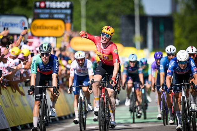 Norwegian Soren Waerenskjold of Uno-X Mobility celebrates after winning the stage 11 of the 2026 Tour de France cycling race, a stage of 161km from Vichy to Nevers, on Wednesday 15 July 2026. The 113th edition of the Tour de France starts on Saturday 4 July in Barcelona, Spain, and will finish in Paris, France on the 26th of July. DAVIDxPINTENS  x181189991x